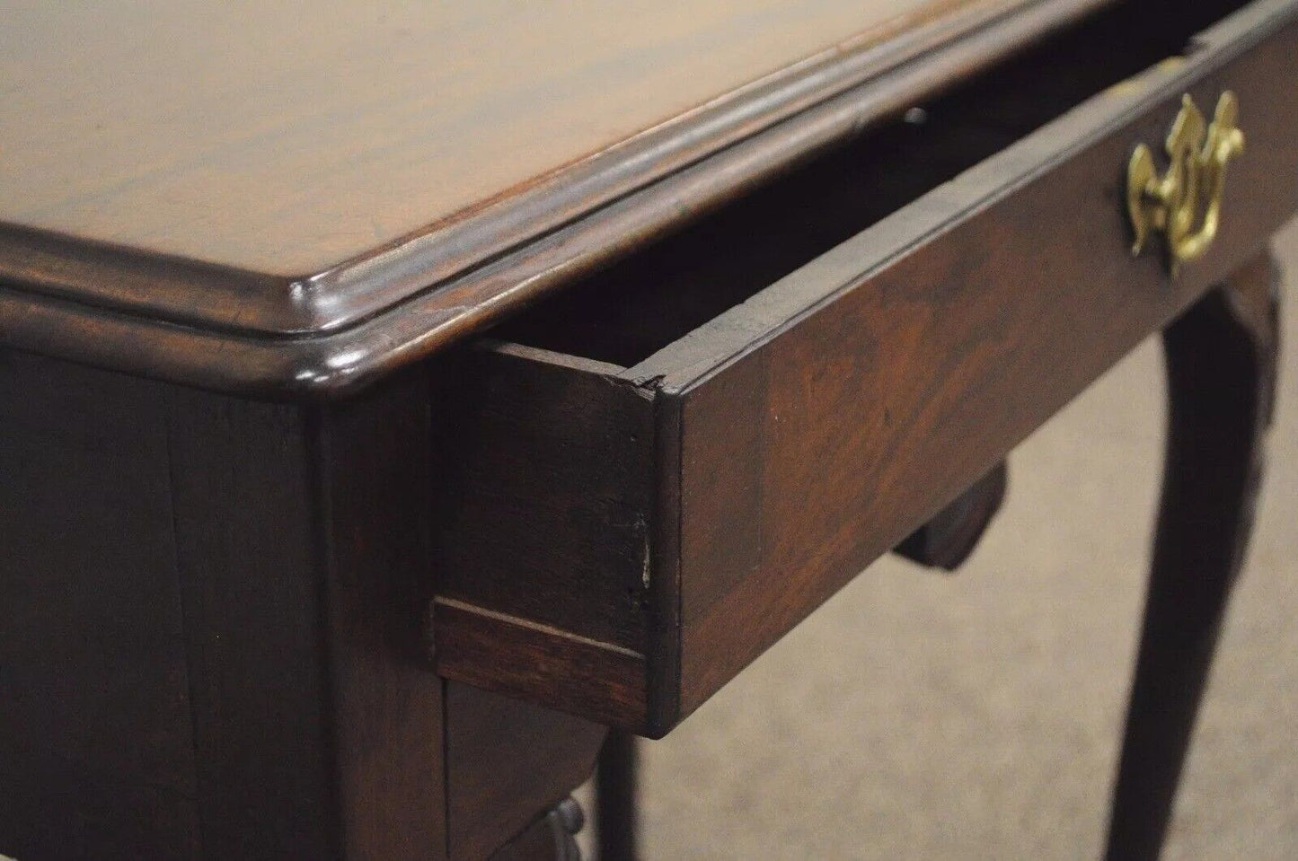 Antique English Georgian Queen Anne Shell Carved Mahogany Console Hall Table