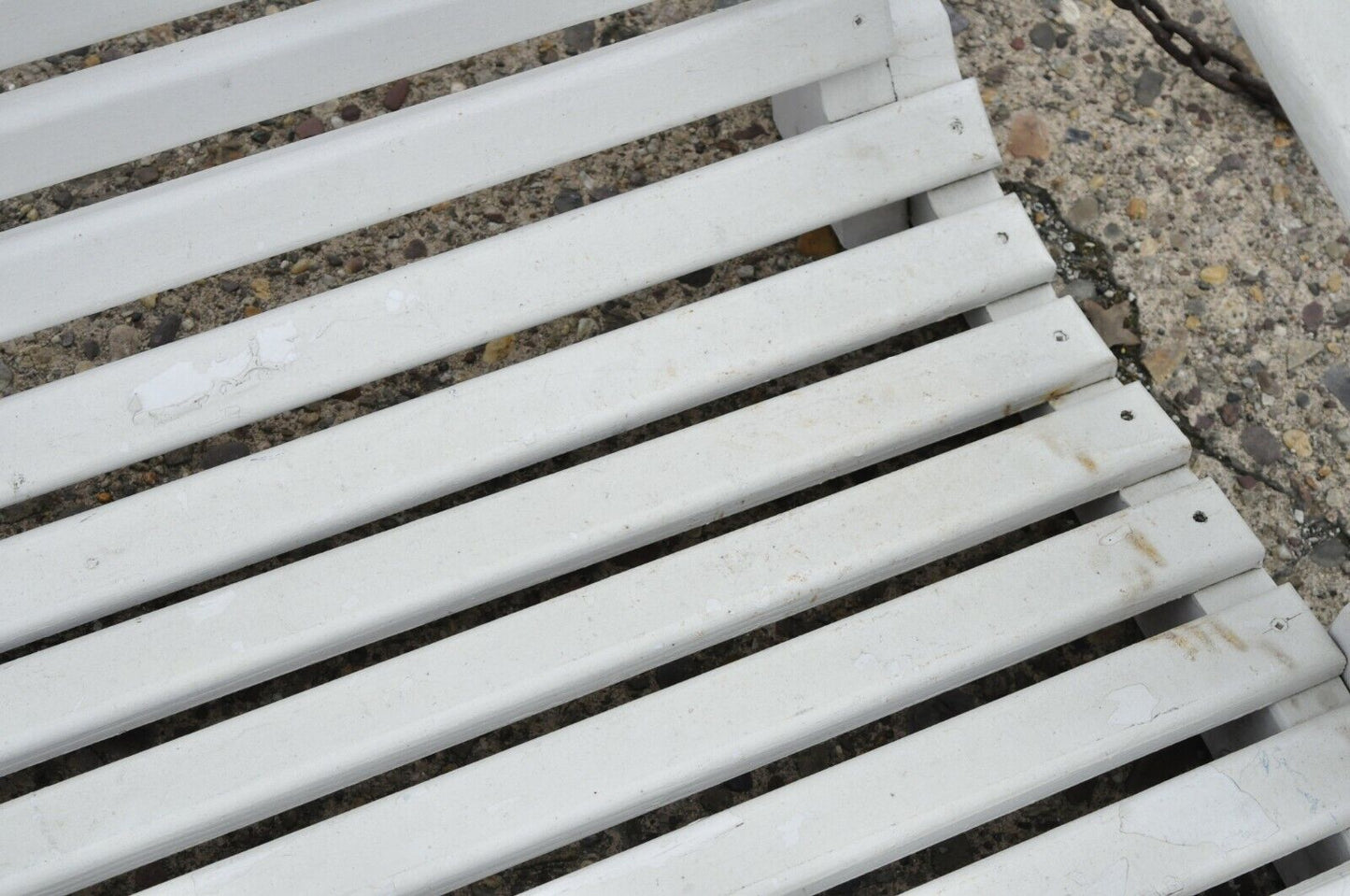 Vintage White Painted Wooden Slat Hanging Garden Patio Bench Love Seat Swing
