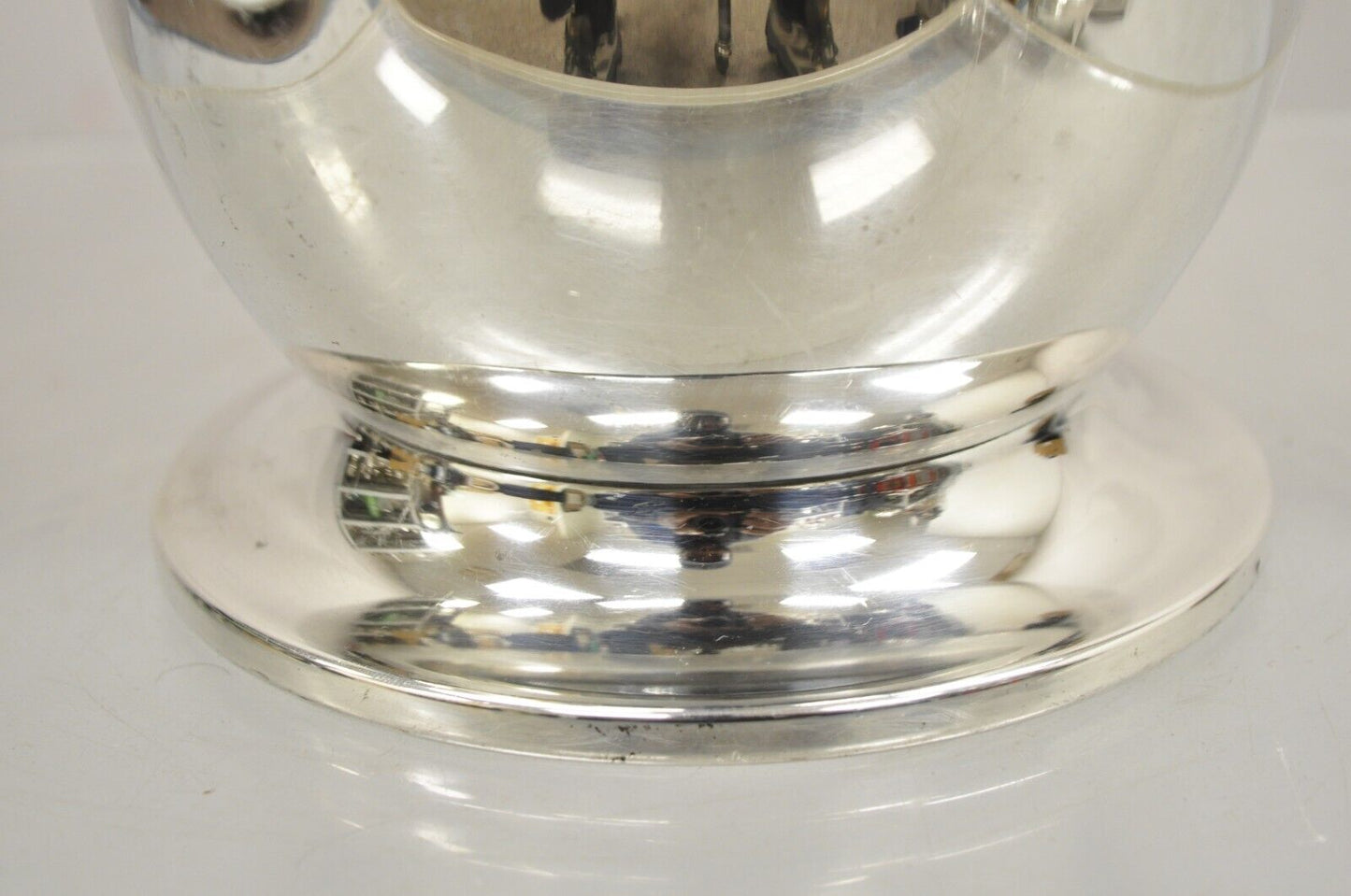 Oneida Victorian Style Silver Plated Embossed Champagne Chiller Ice Bucket