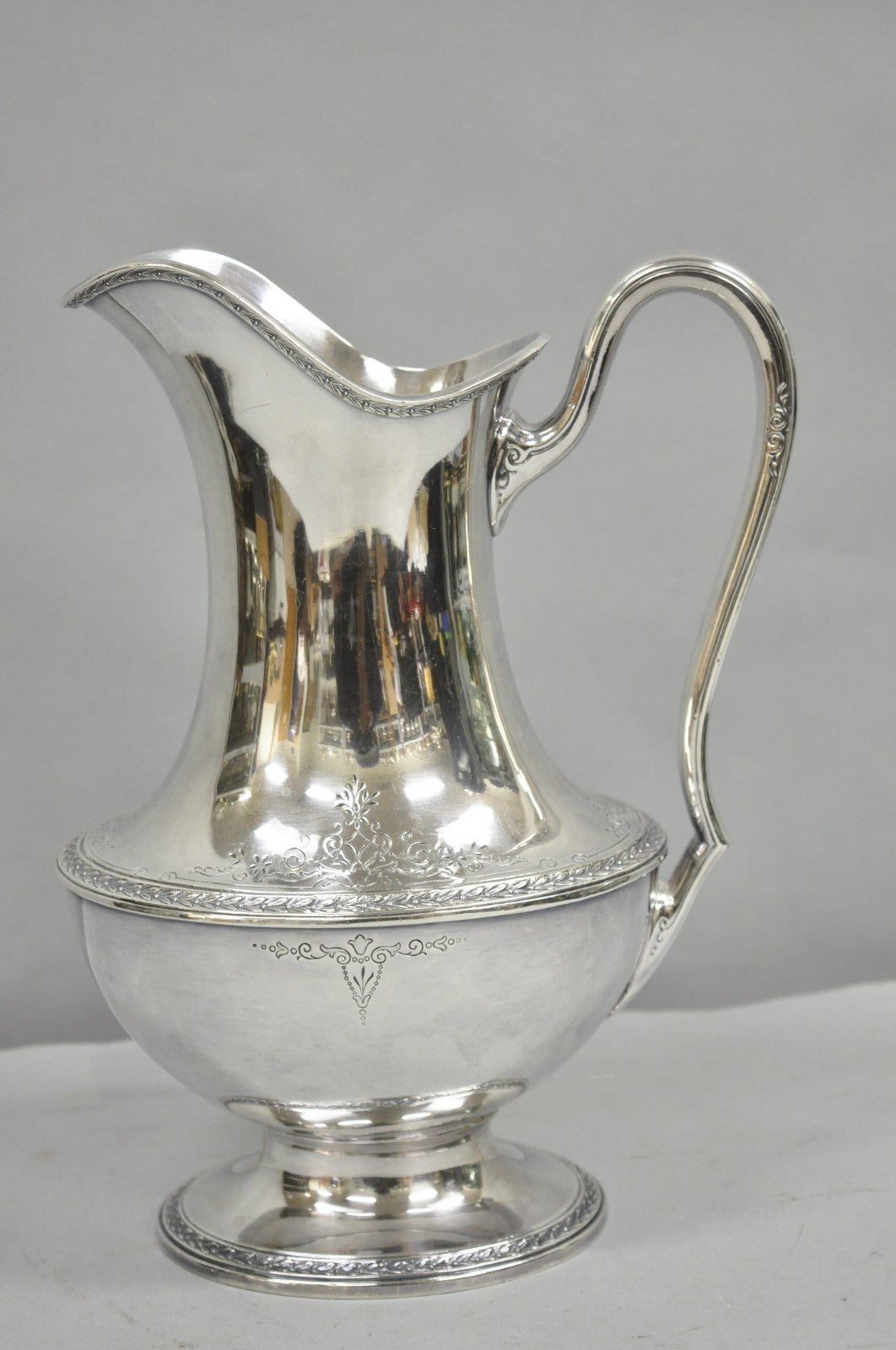 Vintage 1847 Rogers Bros. Silver Plated Argosy Victorian Water Pitcher