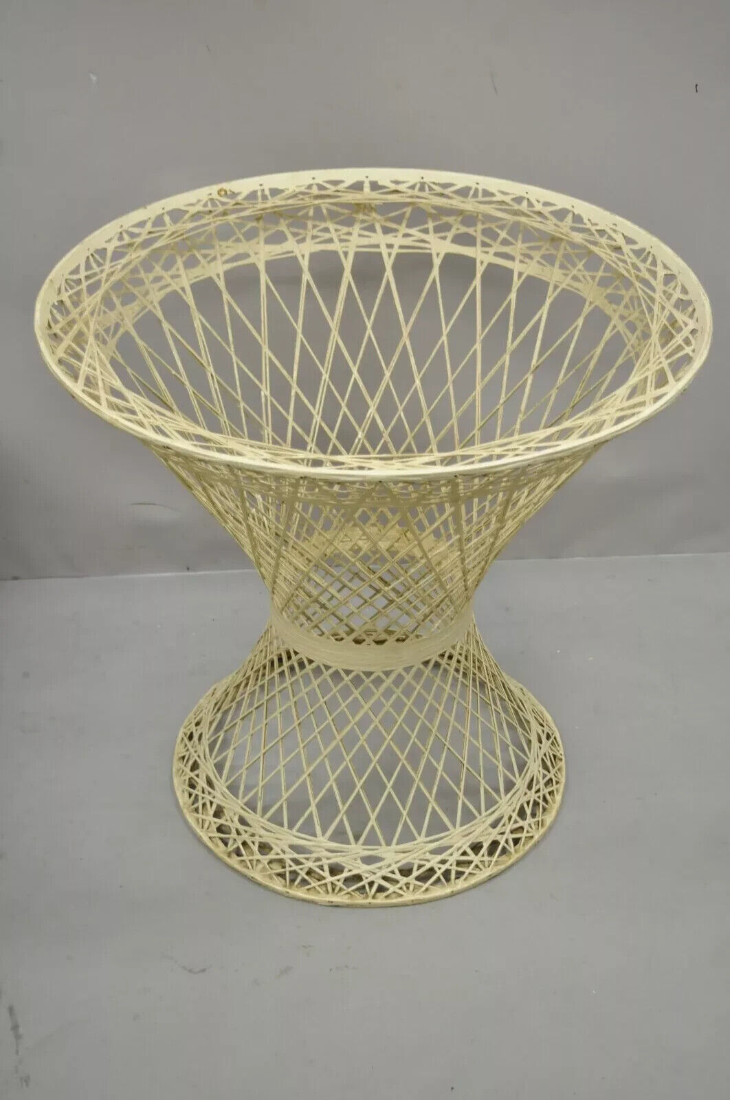 Russell Woodard Woven Fiberglass Mid Century Round Pedestal Dining Table Base