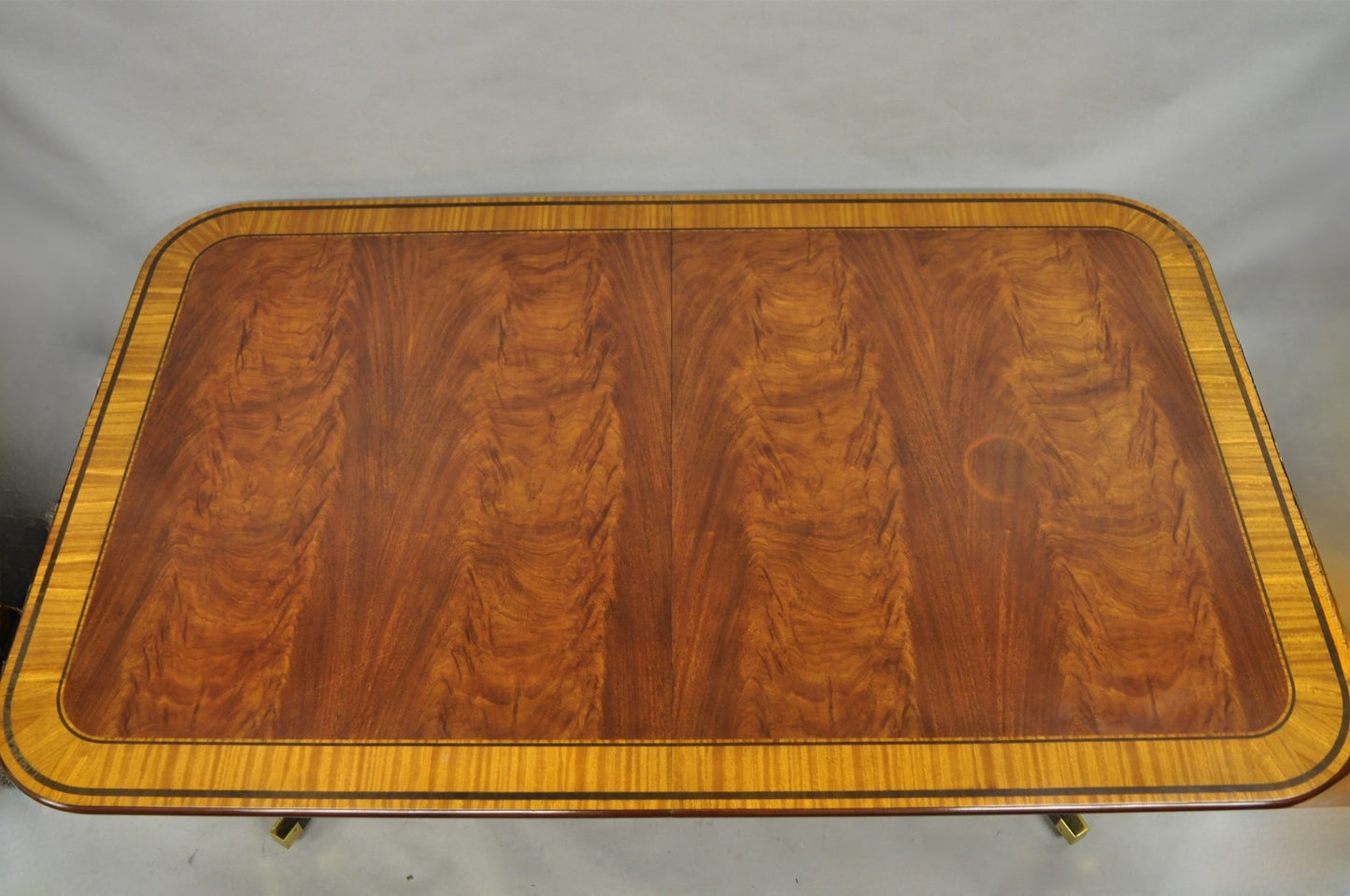 Baker Stately Homes Collection Georgian Duncan Phyfe Mahogany Dining Room Table