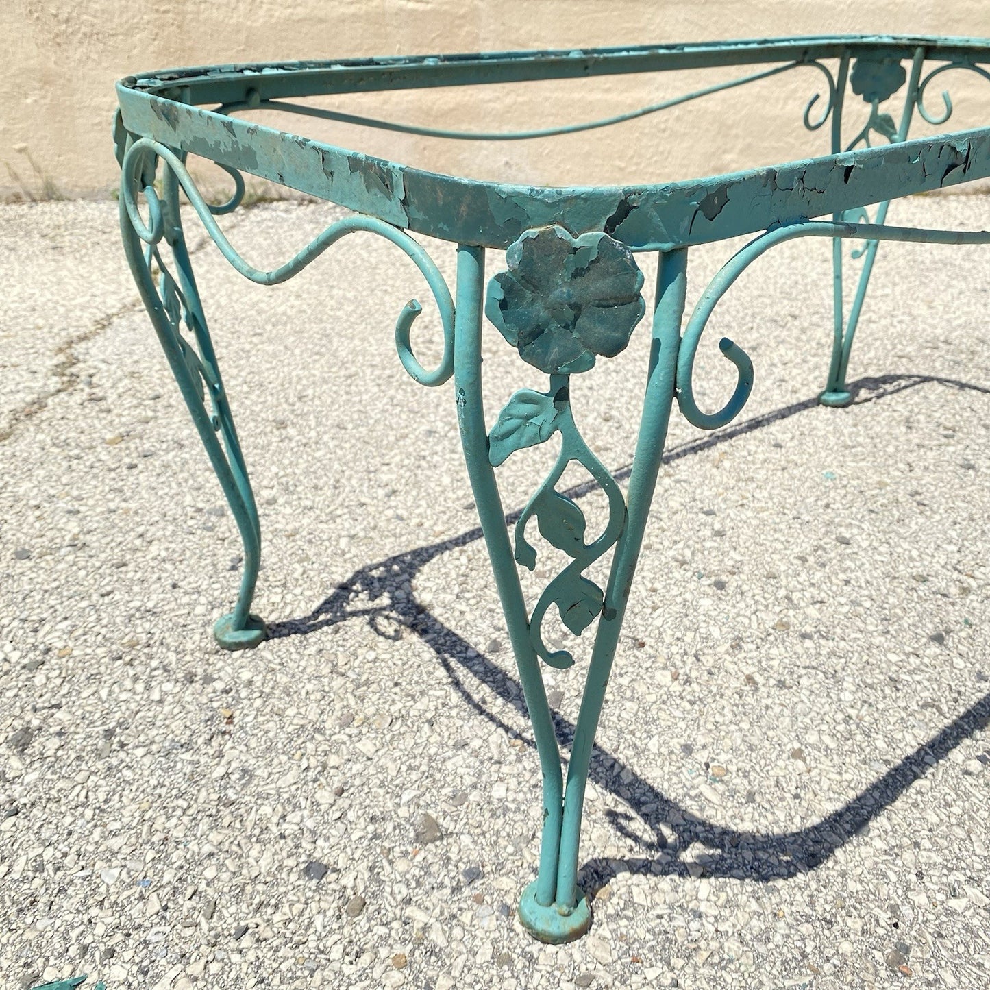 Vintage Woodard Chantilly Rose Green Wrought Iron Garden Patio Coffee Table