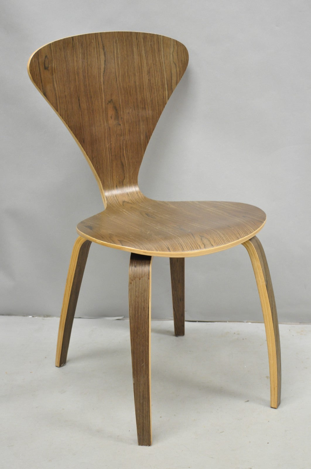 Contemporary Modern Bent Plywood Pretzel Style Dining Chairs - Set of 4