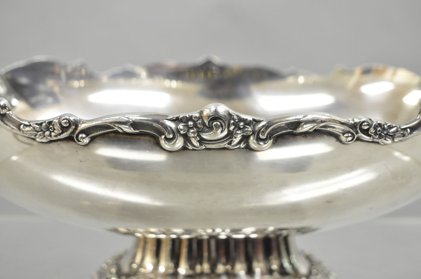 Vintage Victorian Silver Plated Oval Pedestal Centerpiece Fruit Bowl By Lunt
