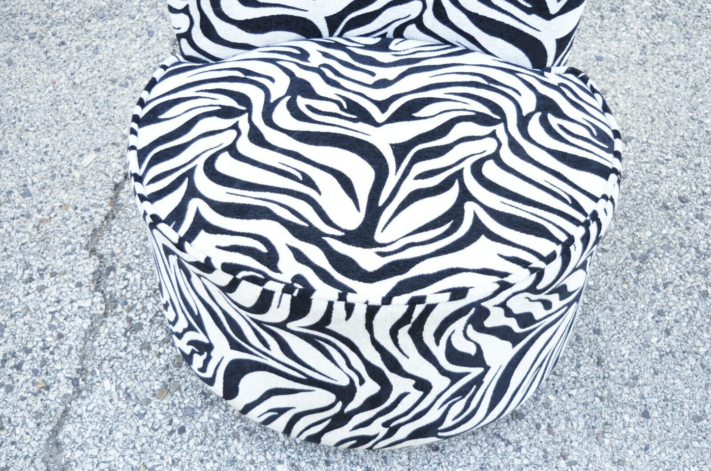 Modern Zebra Pattern Upholstered Round Swivel Club Lounge Chair