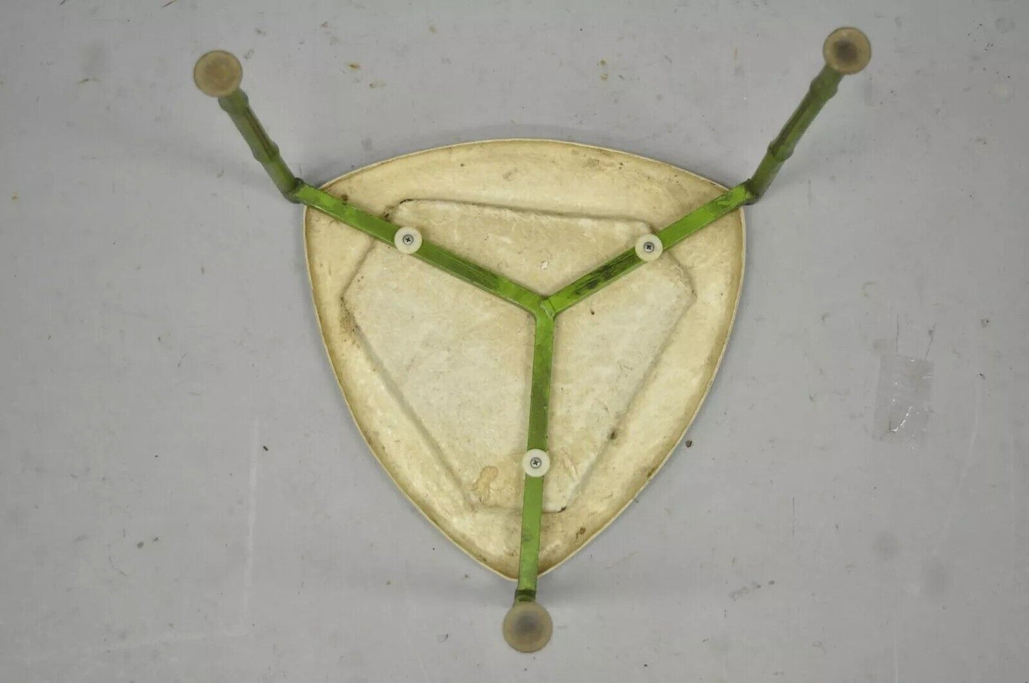 Chinese Chippendale Faux Bamboo Green Aluminum Guitar Pick Pool Side Table