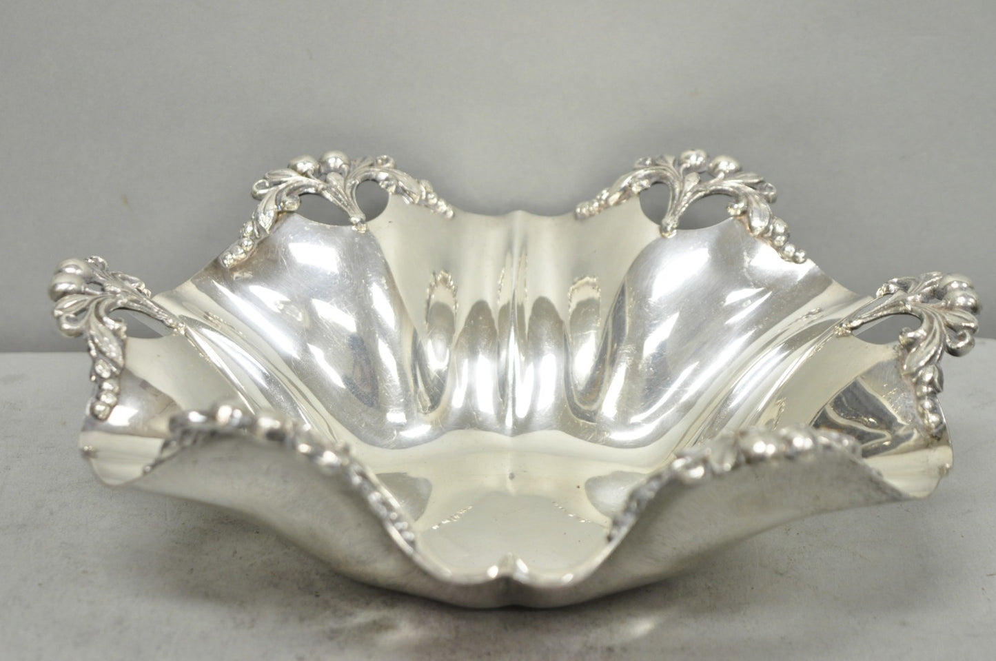 Vintage Victorian Silver Plated Scalloped Candy Dish Fruit Bowl Berry Design