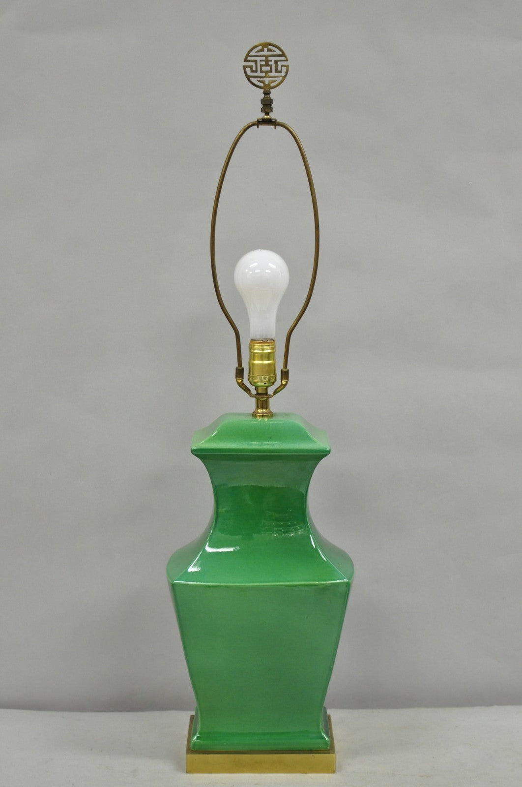 Vintage Paul Hanson Chinoiserie Green Porcelain Jardiniere Oriental Table Lamp