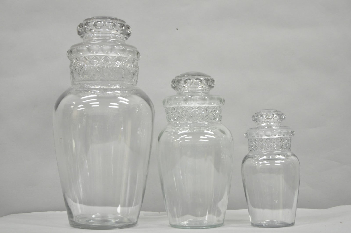 Vintage Tiffin Dakota Glass Apothecary Candy Jars Graduating Szs - 3 Pc Set