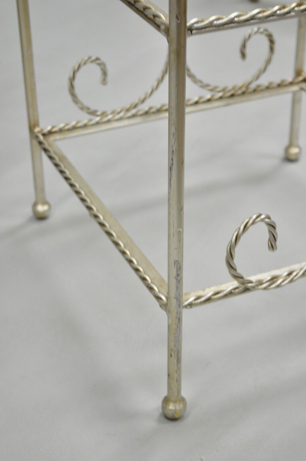 Italian Hollywood Regency Silver Iron Tassel 3 Tier Etagere Towel Rack Stand