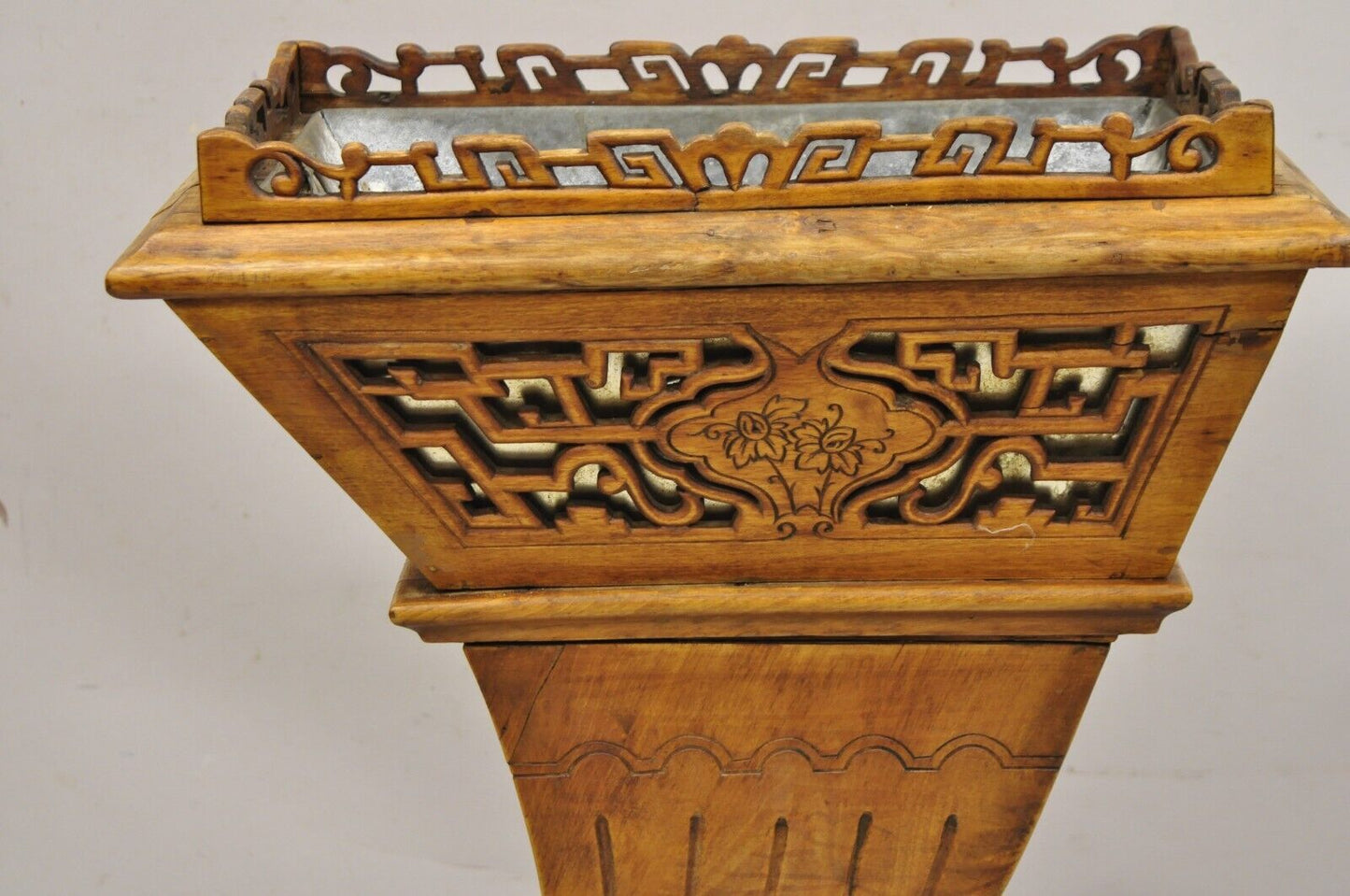 Vintage Carved Teak Wood Fretwork Figural Cornucopia Chinese Plant Stand Planter