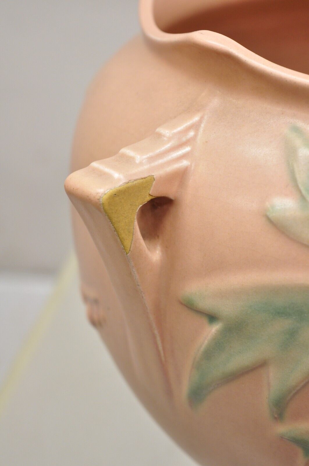 Antique Roseville Gardenia Bleeding Heart Pink 651-8" Jardiniere Planter Pot