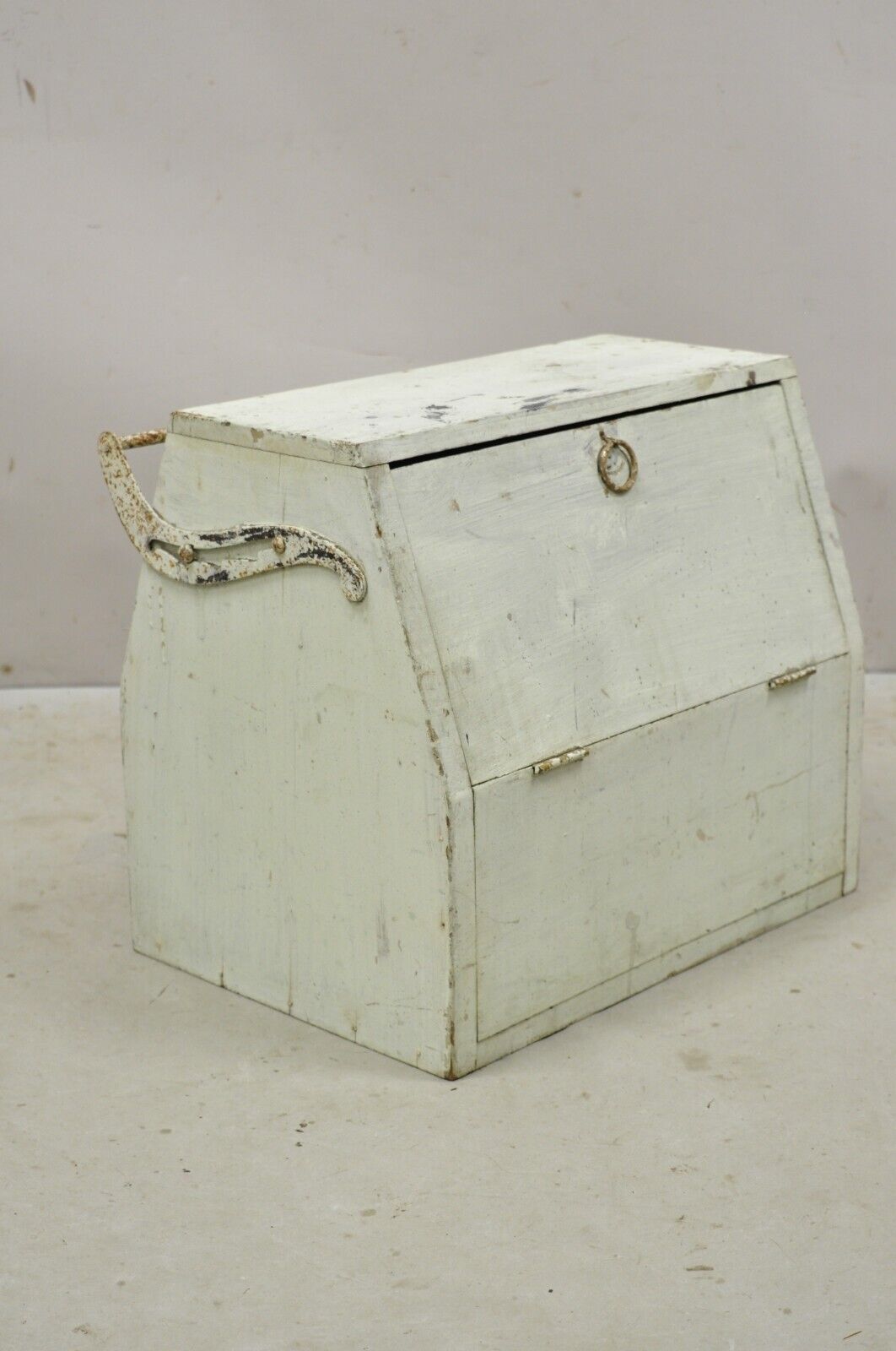 Vintage Arts & Crafts Wooden Green Painted Shoe Polish Box Tool Chest