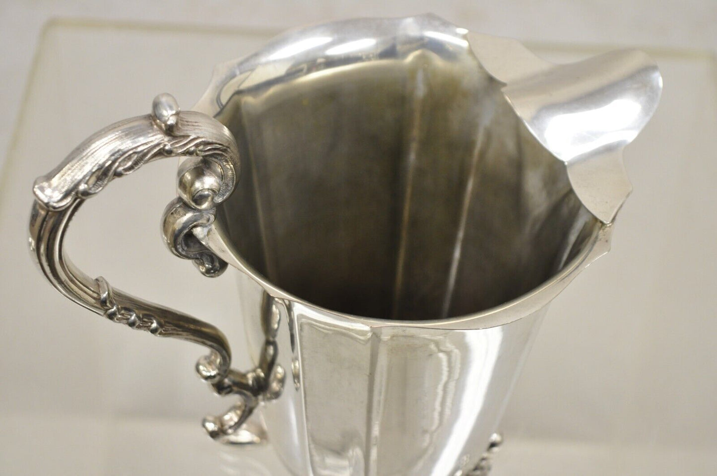 Vintage Victorian Silver Plated Fluted Paw Feet Footed Water Beverage Pitcher