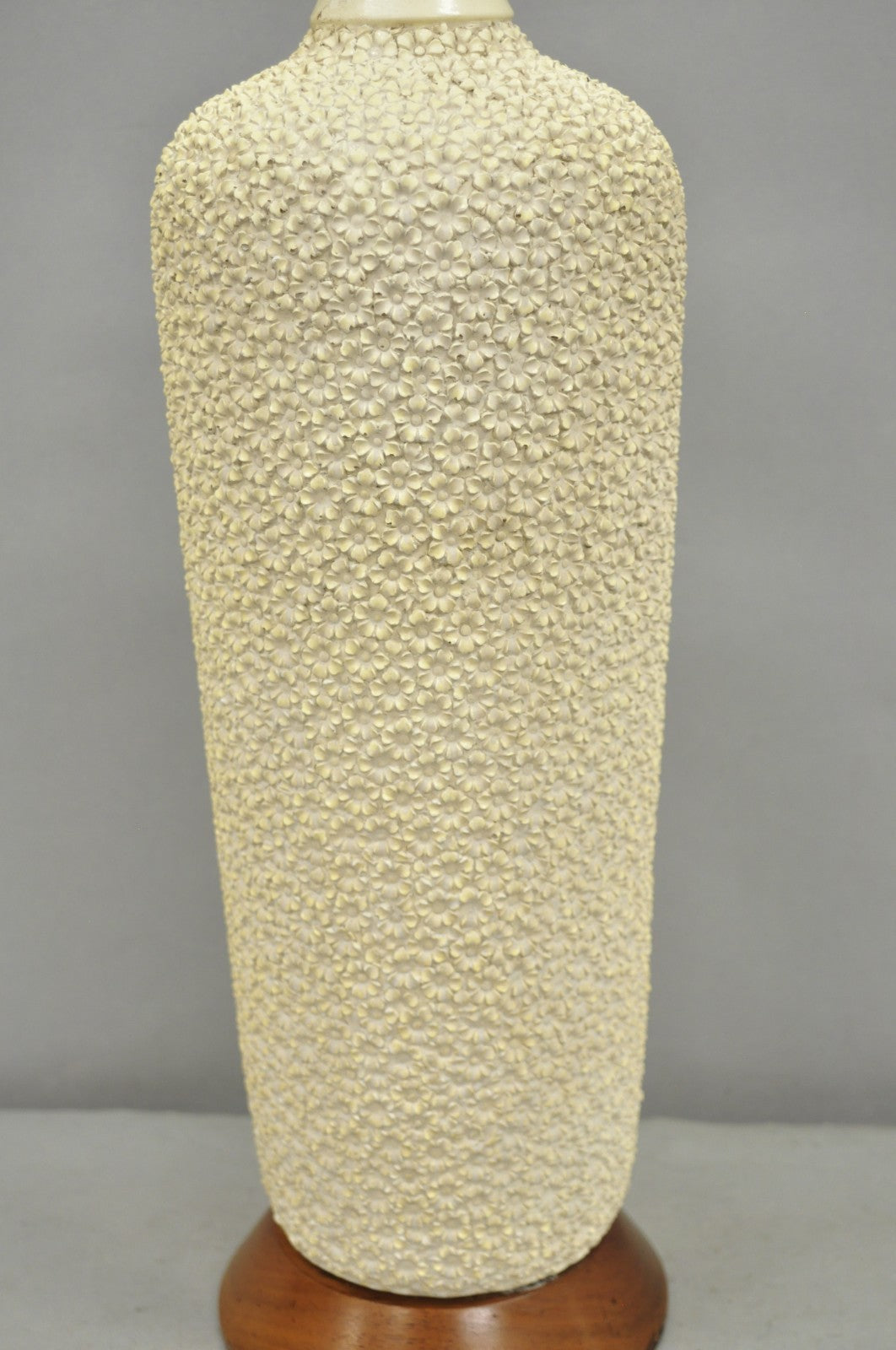 Vintage Mid Century Danish Modern FAIP Plaster Ceramic Daisy Flower Table Lamp