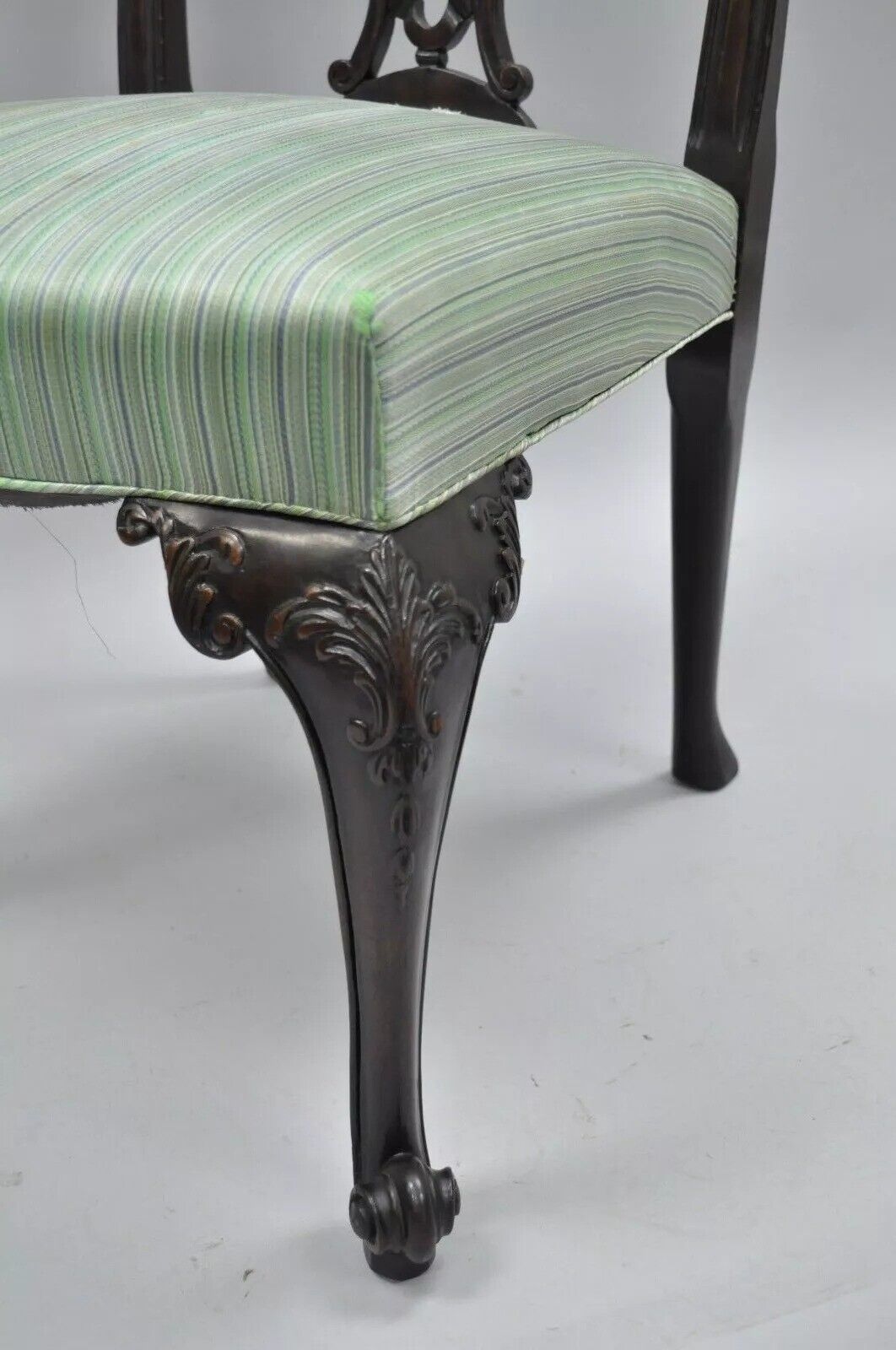 Antique Georgian Style Carved Ribbon Back Solid Mahogany Dining Side Chair (A)