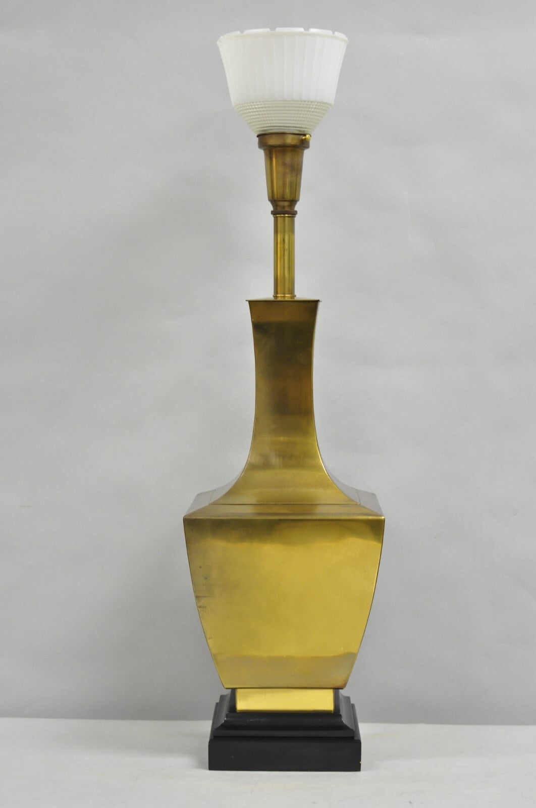Vintage Chinoiserie Oriental Patinated Brass Jardiniere Table Lamp Attr. Chapman