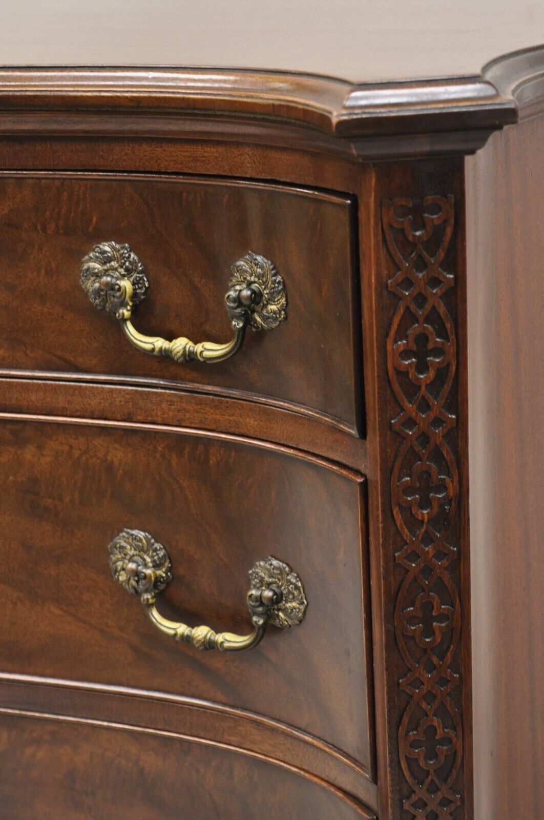 Vintage W&J Sloane Chinese Chippendale Style Mahogany Serpentine Dresser Chest