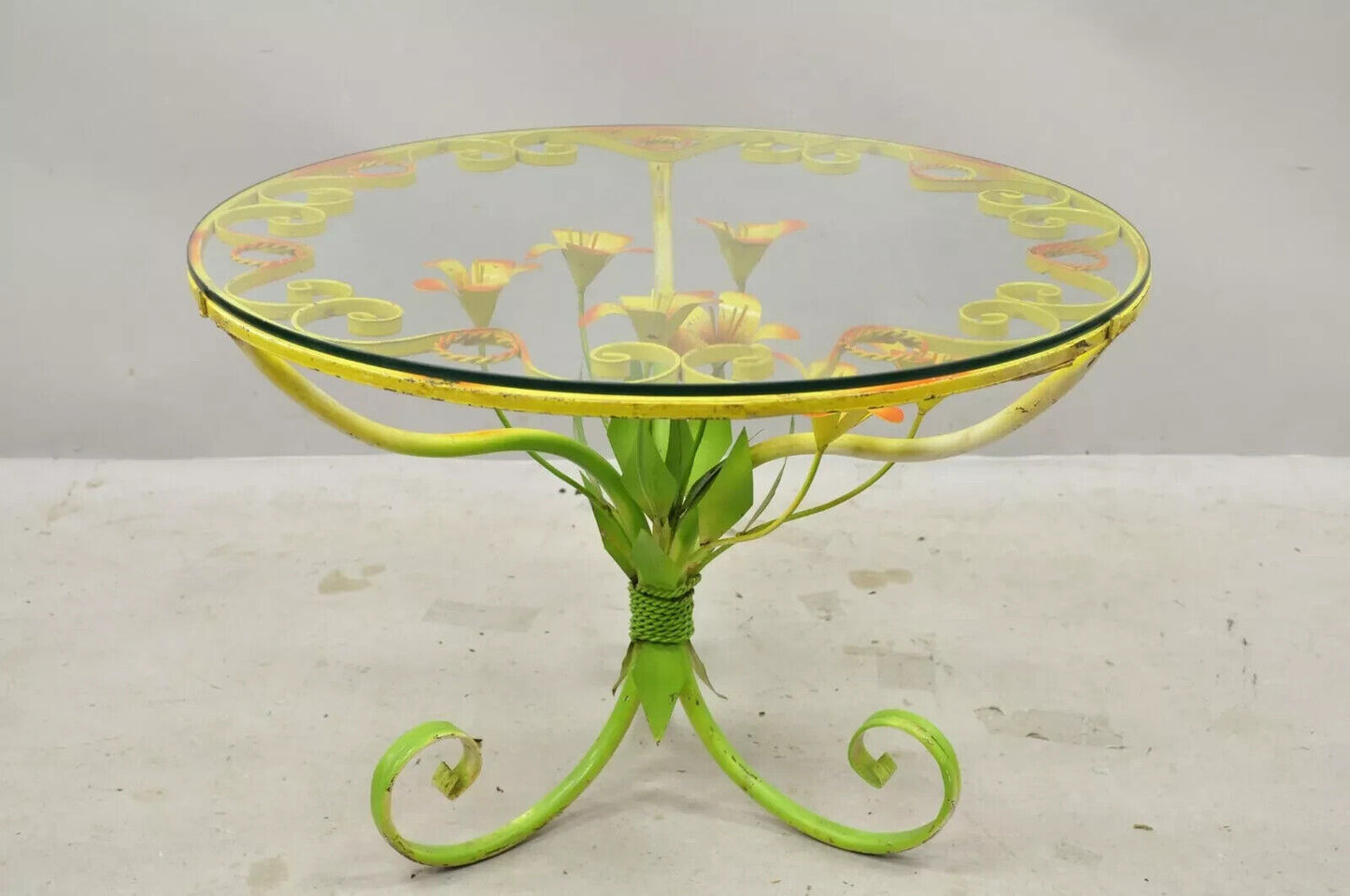 Italian Hollywood Regency Orange Yellow 25" Round Iron Flower Small Coffee Table