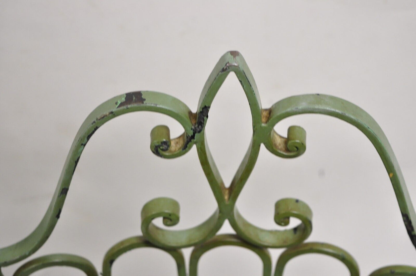 Vintage Gothic Hollywood Regency Style Green Wrought Iron Dining Chair Single