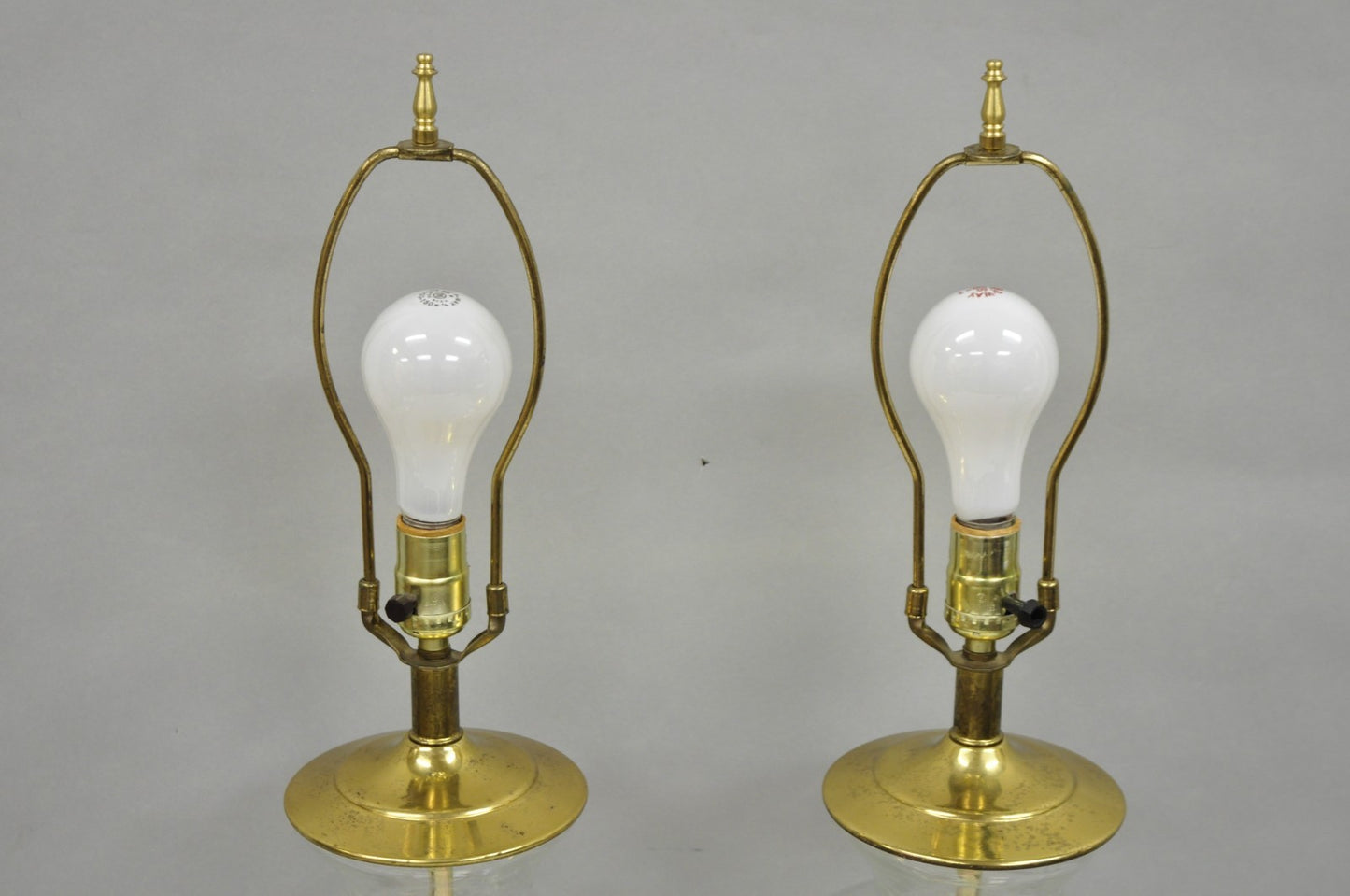 Vintagte Chinoiserie Diamond Crystal Glass Ginger Jar Brass Table Lamps - a Pair