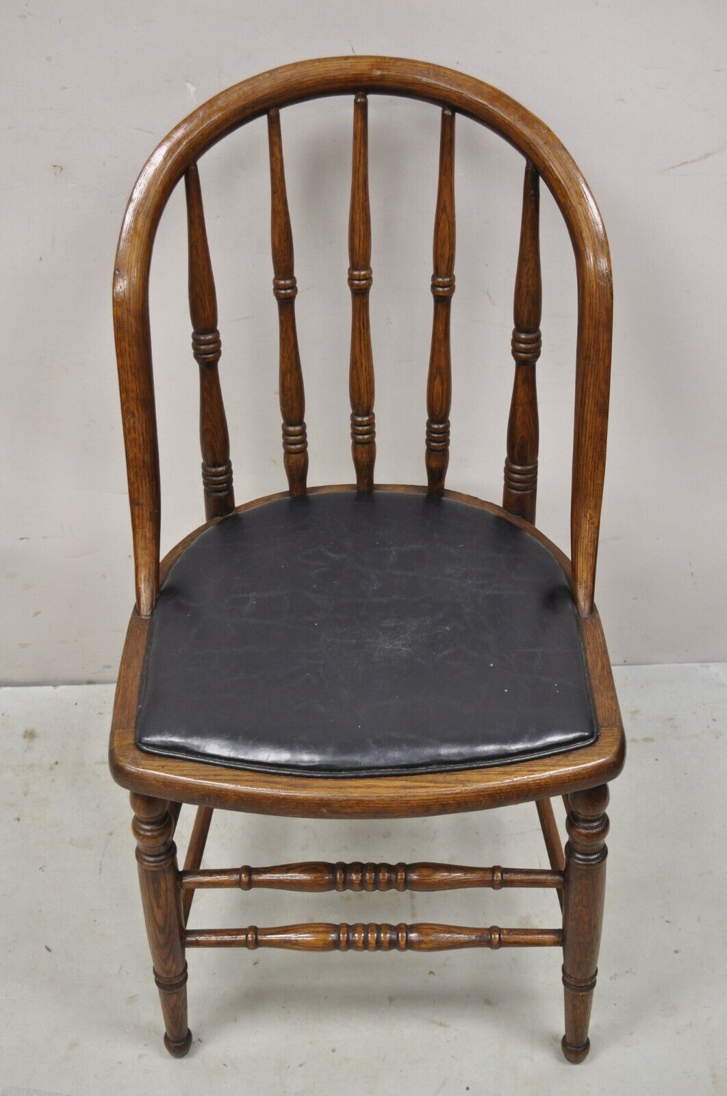 Antique Oak Wood Bowed Windsor Dining Side Chair by Northwestern Mfg.