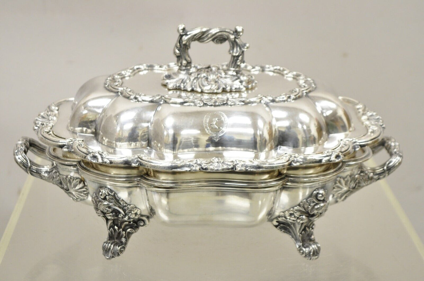 Georgian English Sheffield Ornate Scalloped Lidded Serving Dish Food Warmer