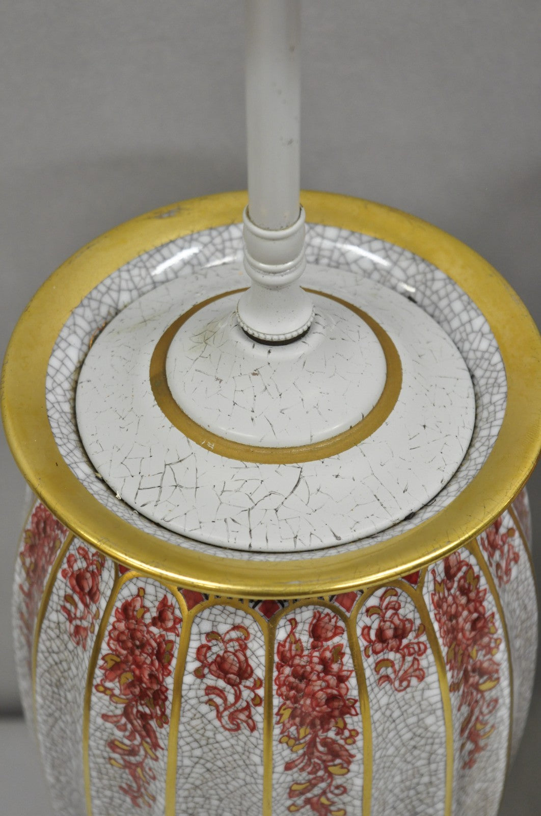 Victorian Red White Floral Painted French Porcelain Jardinière Table Lamps, Pair