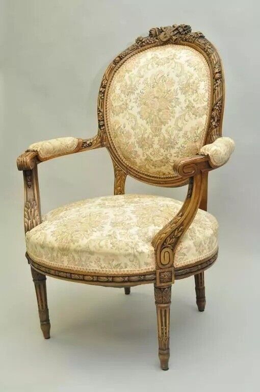 French Victorian Louis XVI Style Finely Carved Walnut Musical Instrument Chair