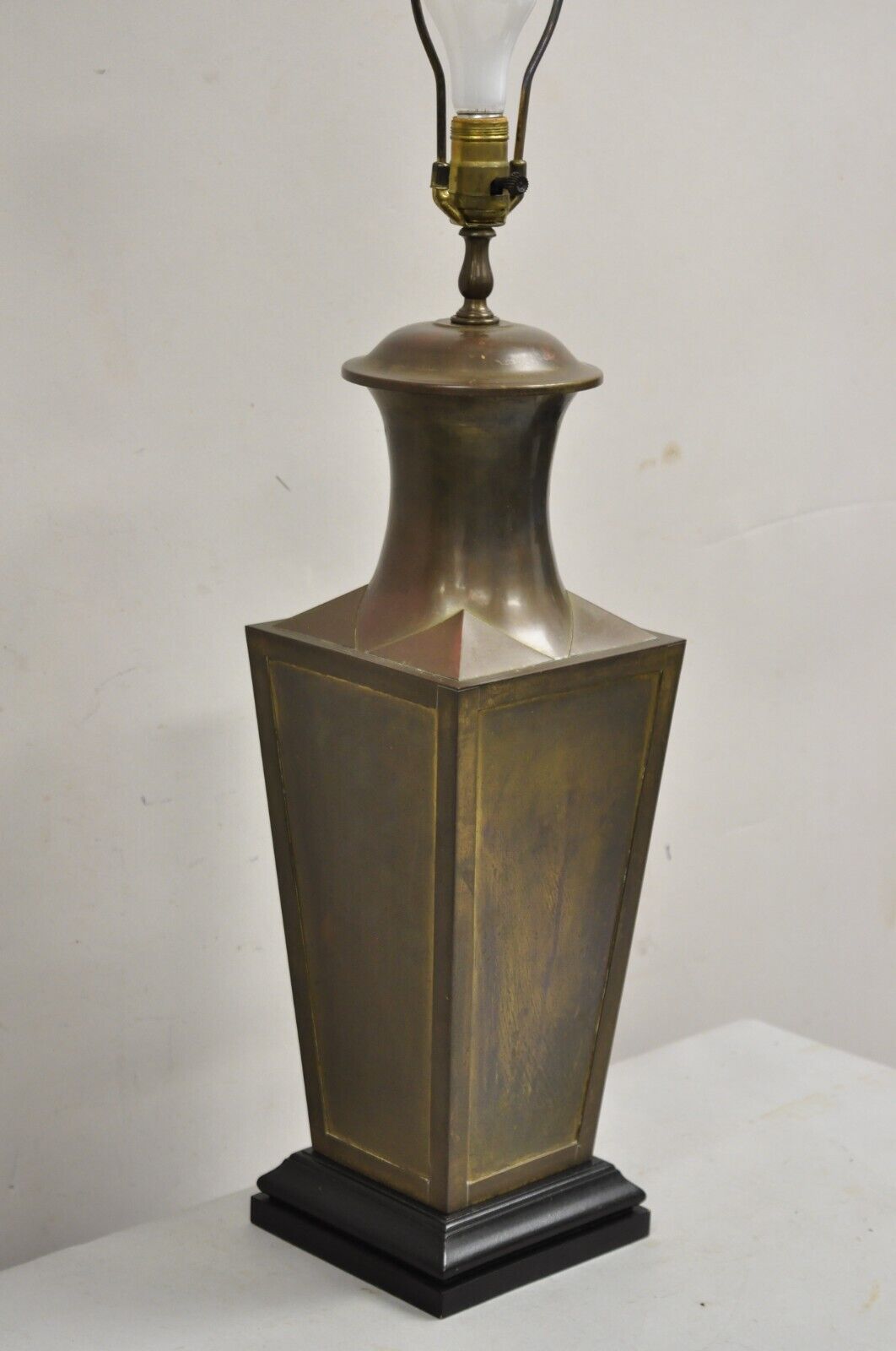 Vintage Chinoiserie Patinated Brass Square Jardiniere Table Lamp Wildwood
