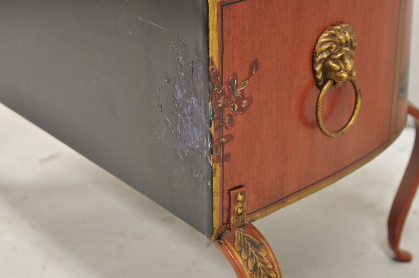 Italian Red Tole Chinoiserie Gilt Decorated Floor Jardiniere Planter