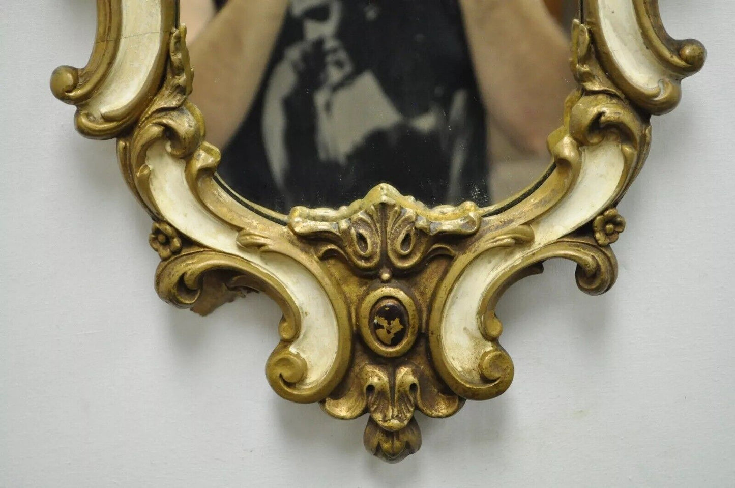 Vintage Italian Rococo Style Gold Giltwood White Shell Carved Wall Mirror