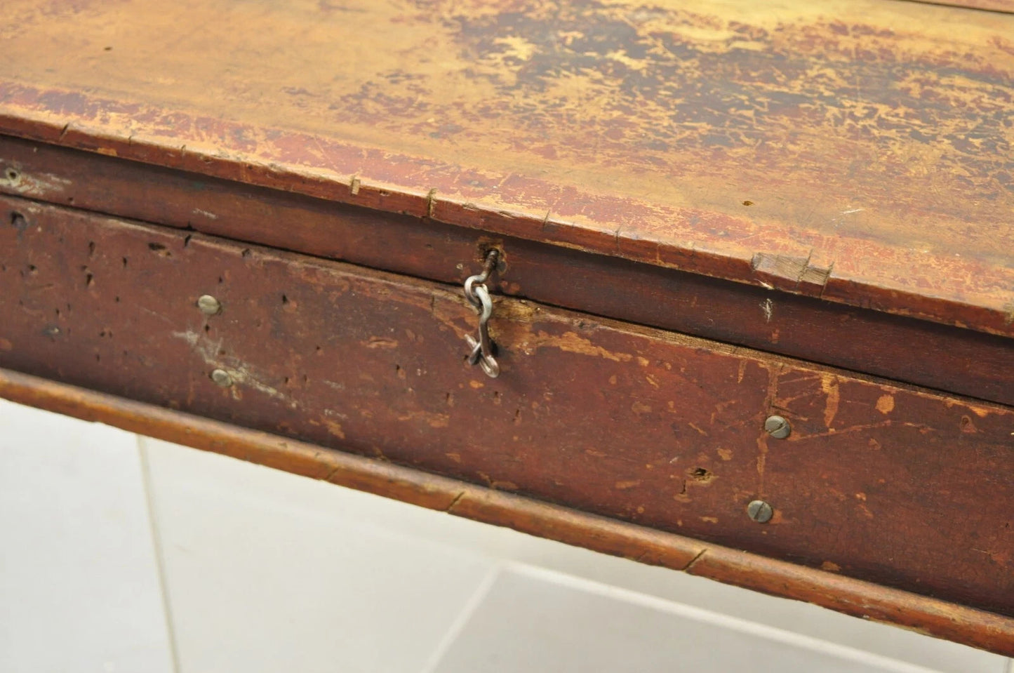 Antique American Primitive Wooden Distressed Paint Crafts Organizer Parts Box
