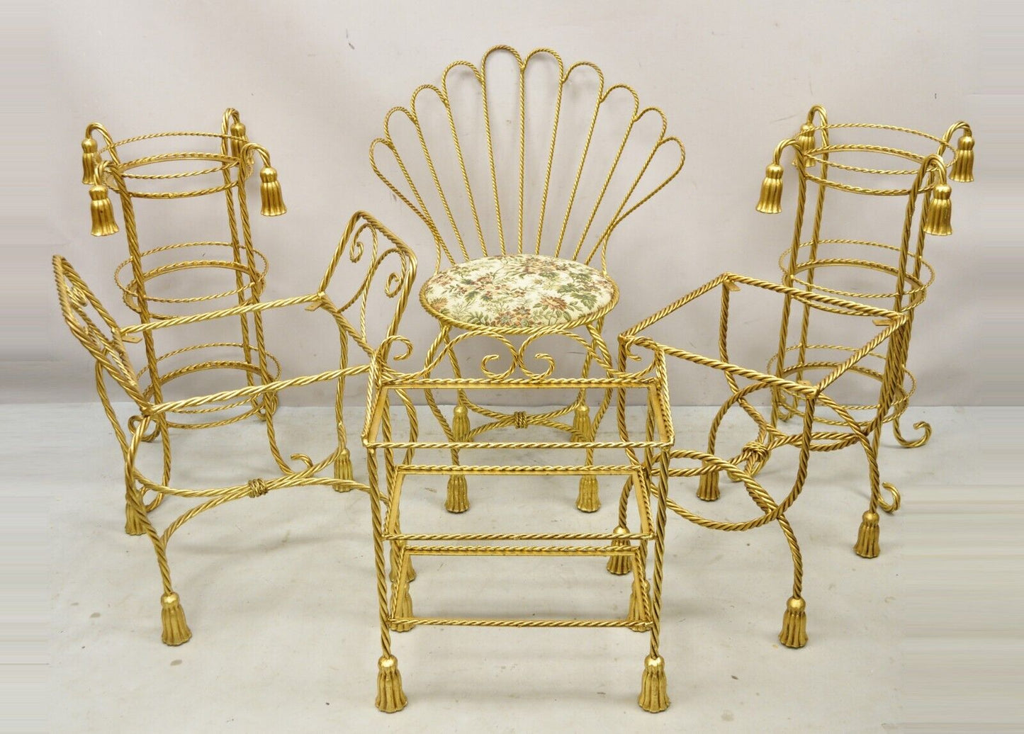 Italian Hollywood Regency Gold Gilt Iron 3 Tier Shelf Small Display Stand (A)