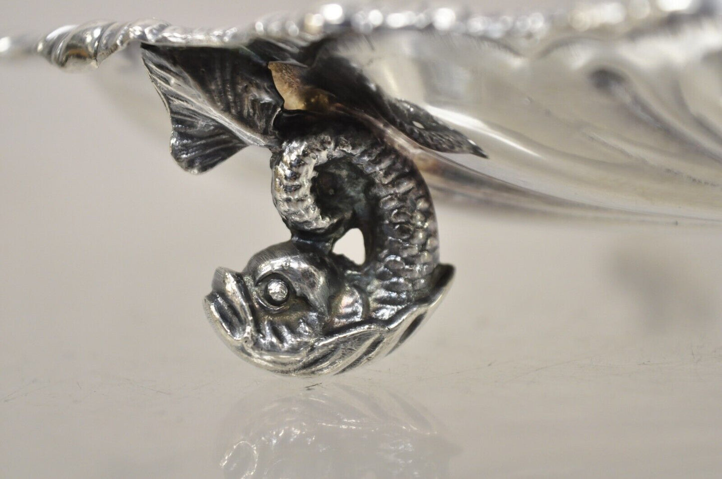 Vintage English Victorian Silver Plated Clam Shell Trinket Dish On Dolphin Feet