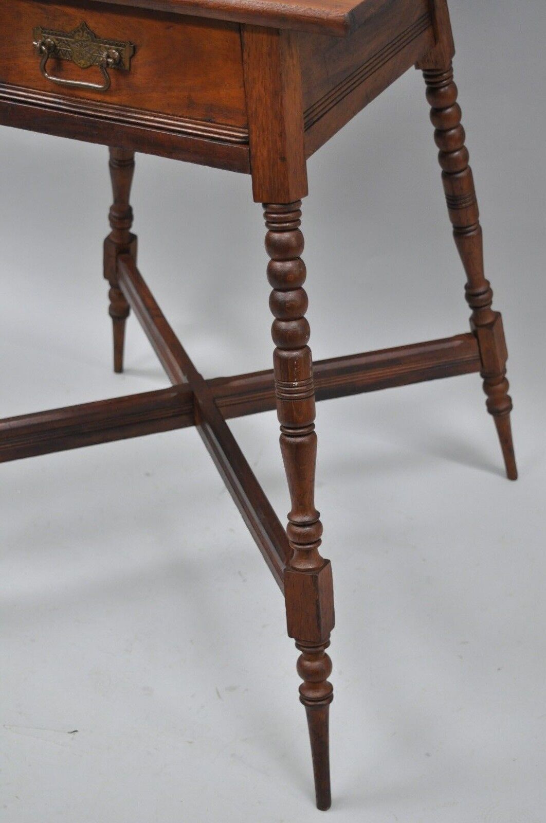 Antique Eastlake Victorian Turn Carved Spindle Leg Walnut Plant Stand Fern Table