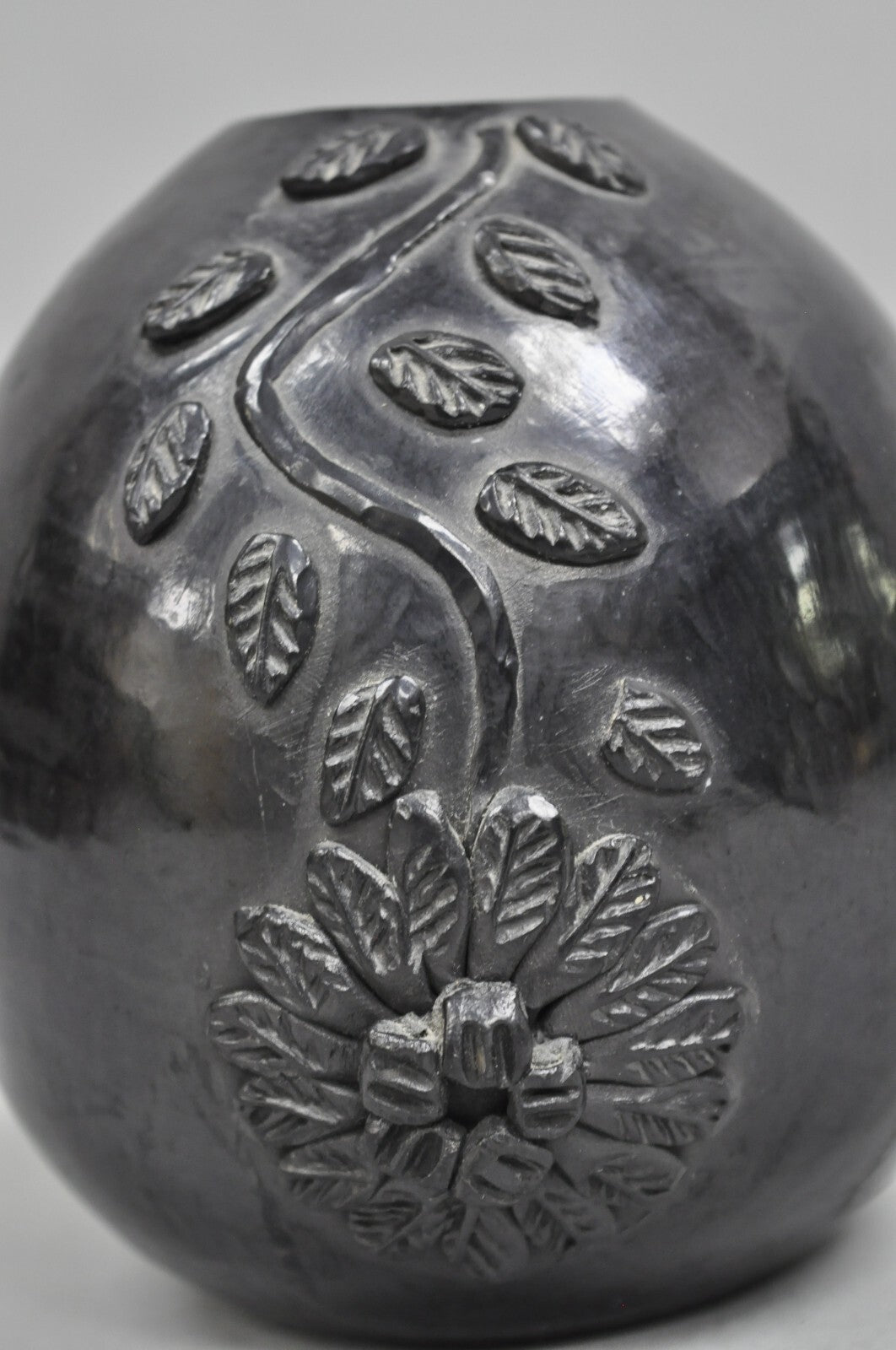 Dona Rosa Barro Negro Black Pottery 5" Flower Bud Vase Mexico Mid Century Modern