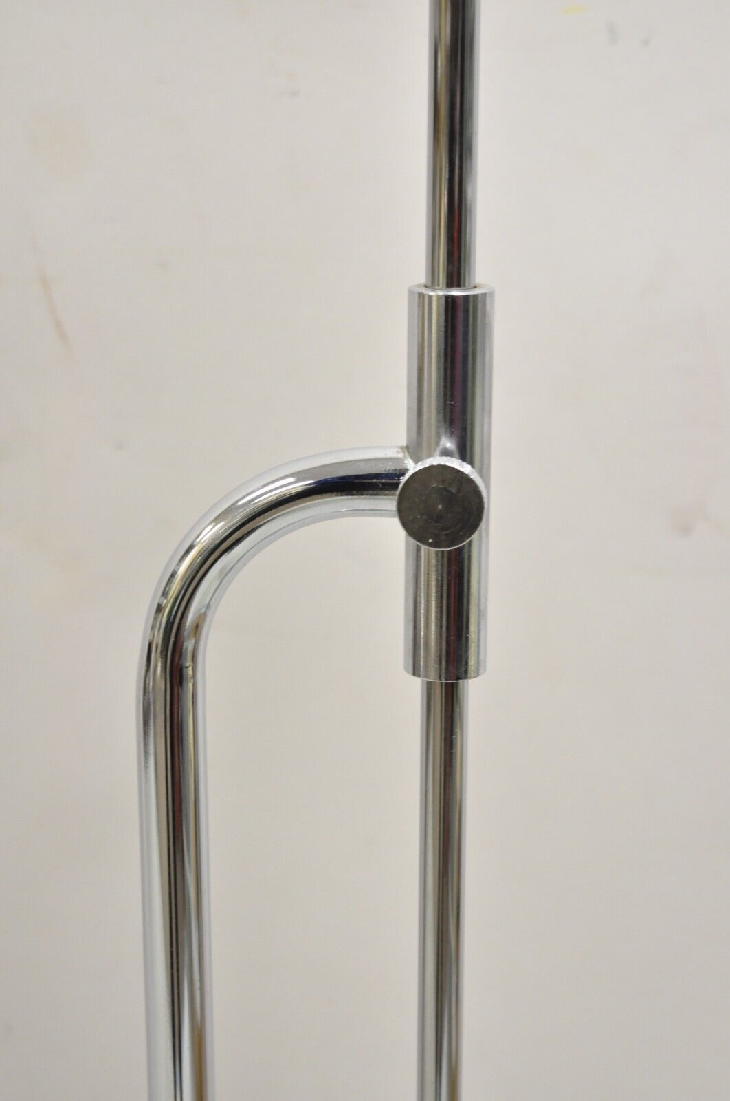 Vintage Mid Century Modern Chrome Modernist Adjustable "Saxophone" Floor Lamp