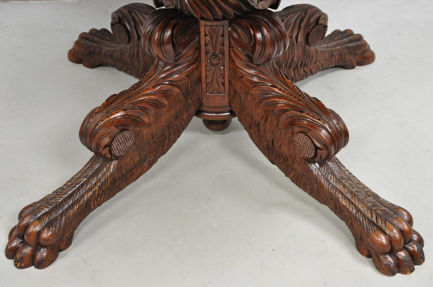 Antique French Empire Carved Mahogany Paw Foot Pedestal Base Round Center Table
