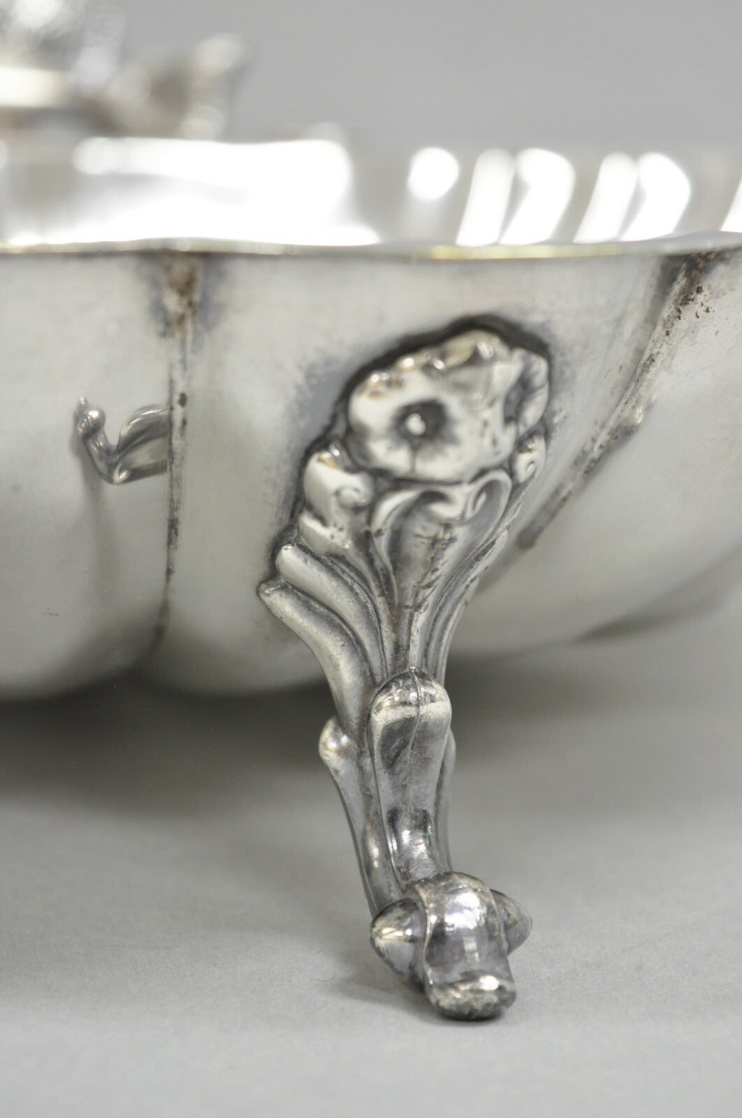 Vintage English Regency Sheffield Silver Plated Fish Clam Shell Serving Platter