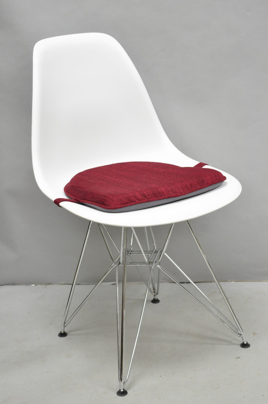Modern Eames Style Molded Plastic Metal Base Dining Side Chairs - Set of 4
