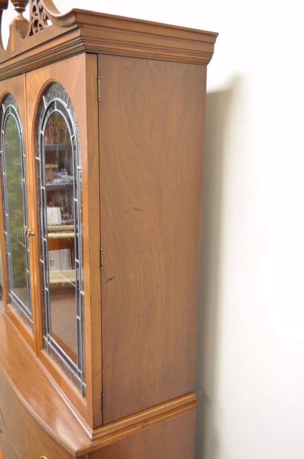 Antique Federal Style Mahogany China Display Cabinet with Stained Glass Doors