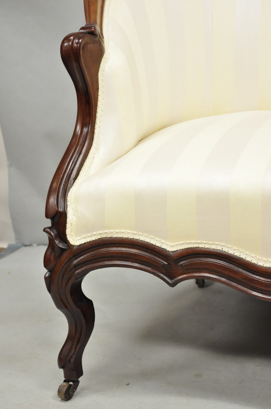 Antique Victorian French Rococo Carved Mahogany Upholstered Loveseat Parlor Sofa