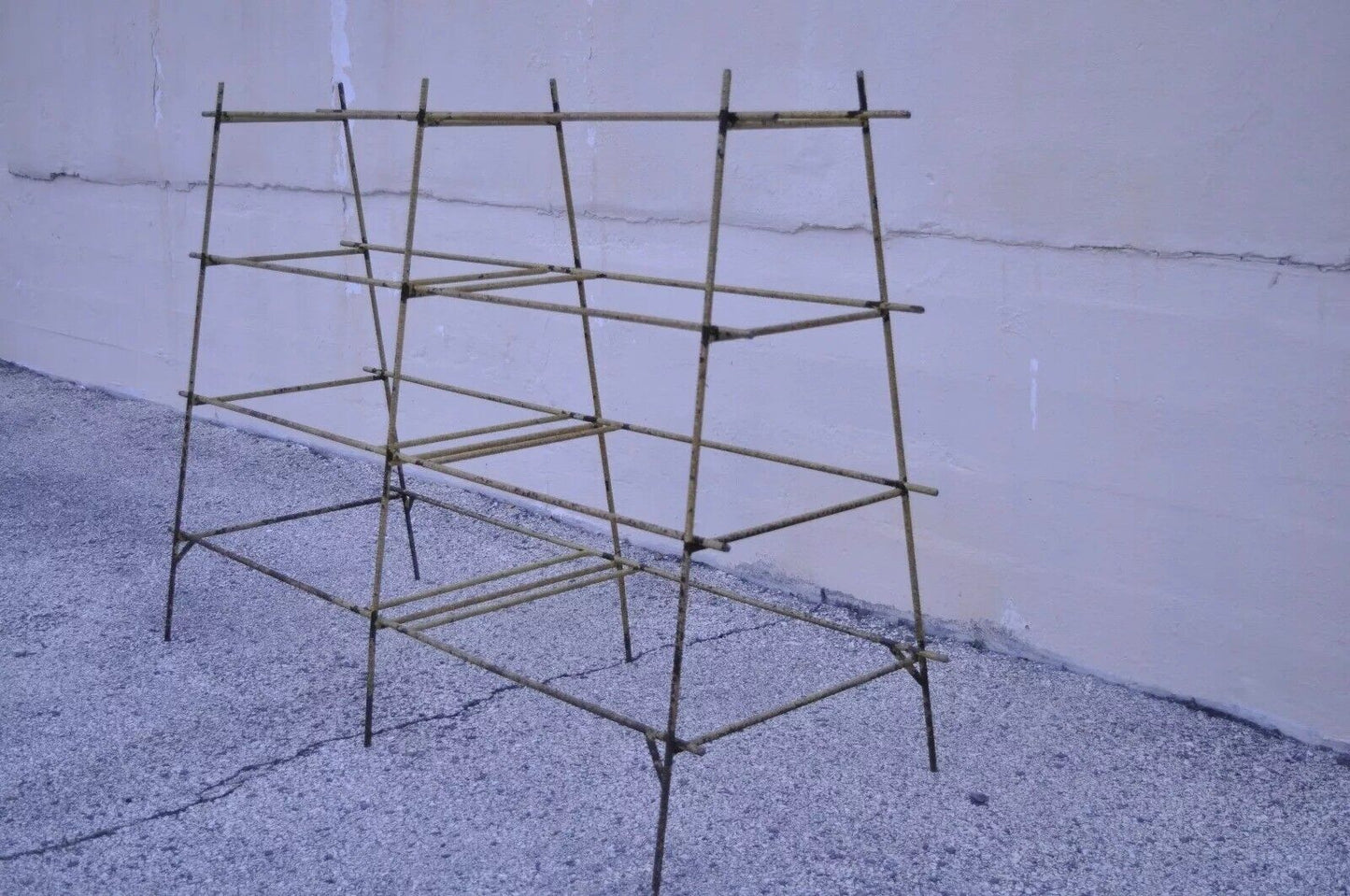 Vintage Industrial Modern Iron Rebar Rusty Yellow Shelf Display Bookcase Rack
