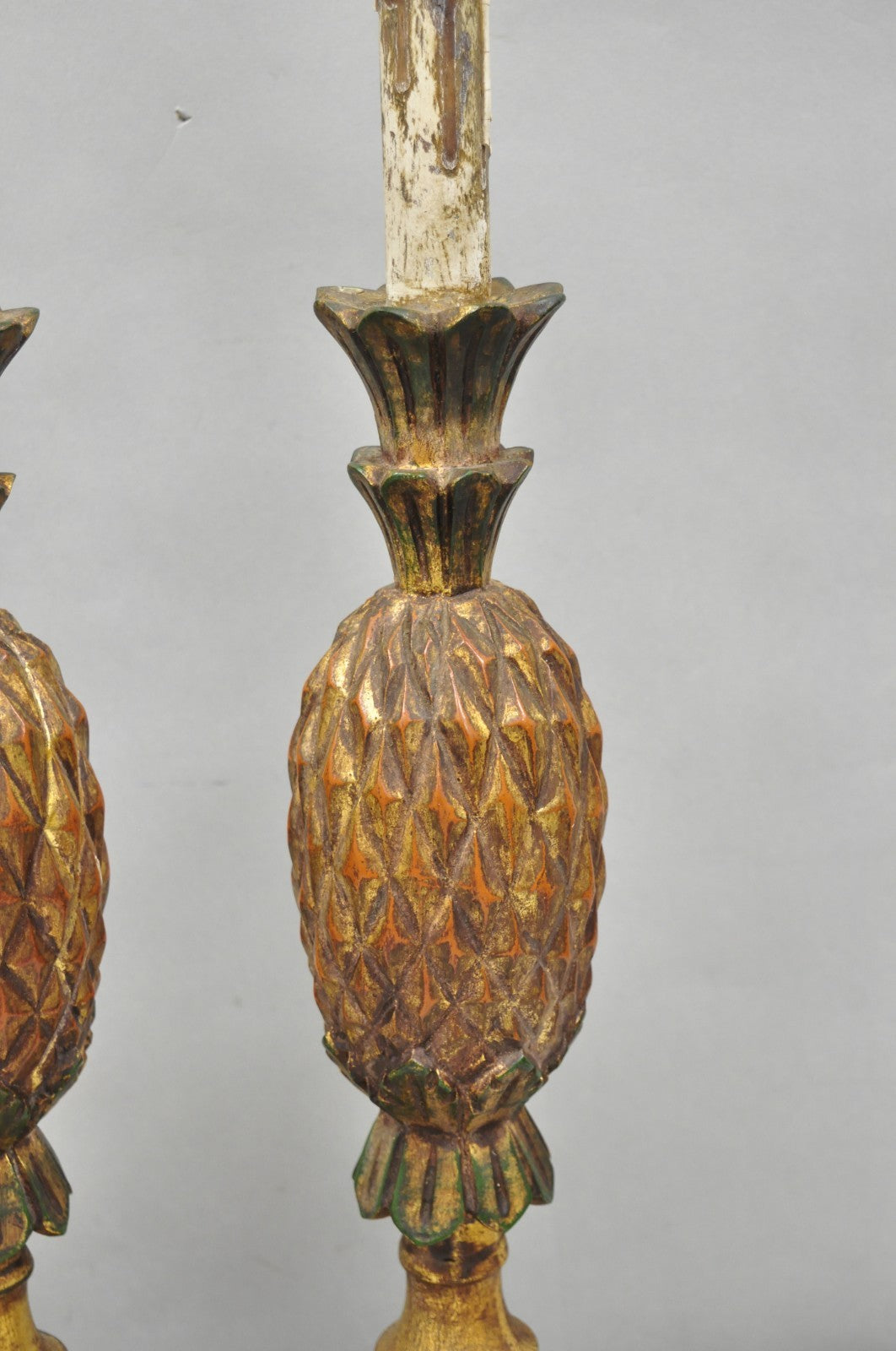Vintage Italian Hollywood Regency Carved Gold Giltwood Pineapple Table Lamp Pair