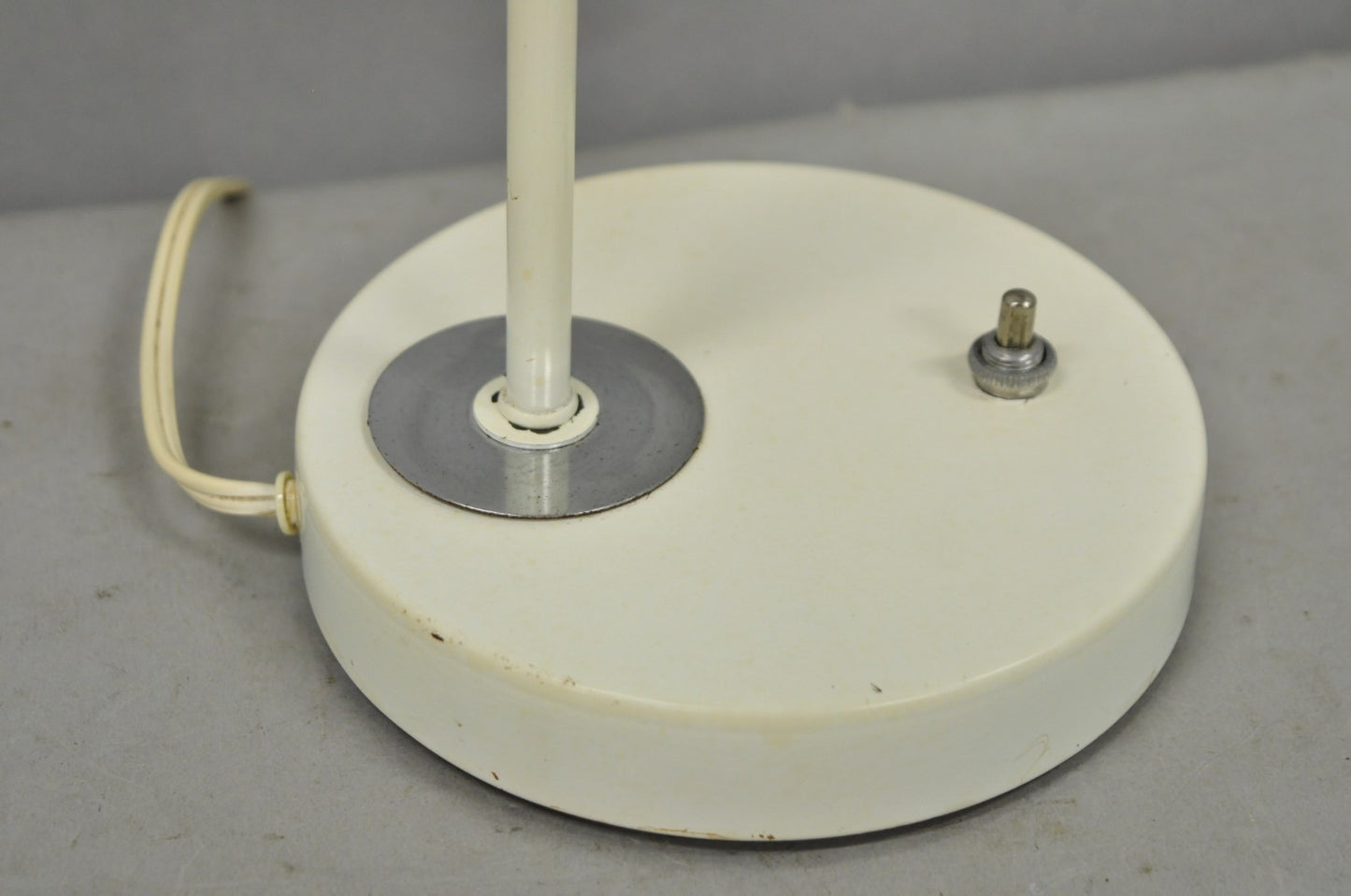 Vintage Mid Century Modern White Enamel Metal Arch Desk Lamp w/ Chrome Accents