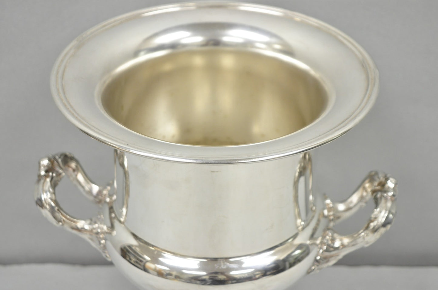 Pilgrim Silver Plated Victorian Trophy Cup Urn Bar Champagne Chiller Ice Bucket