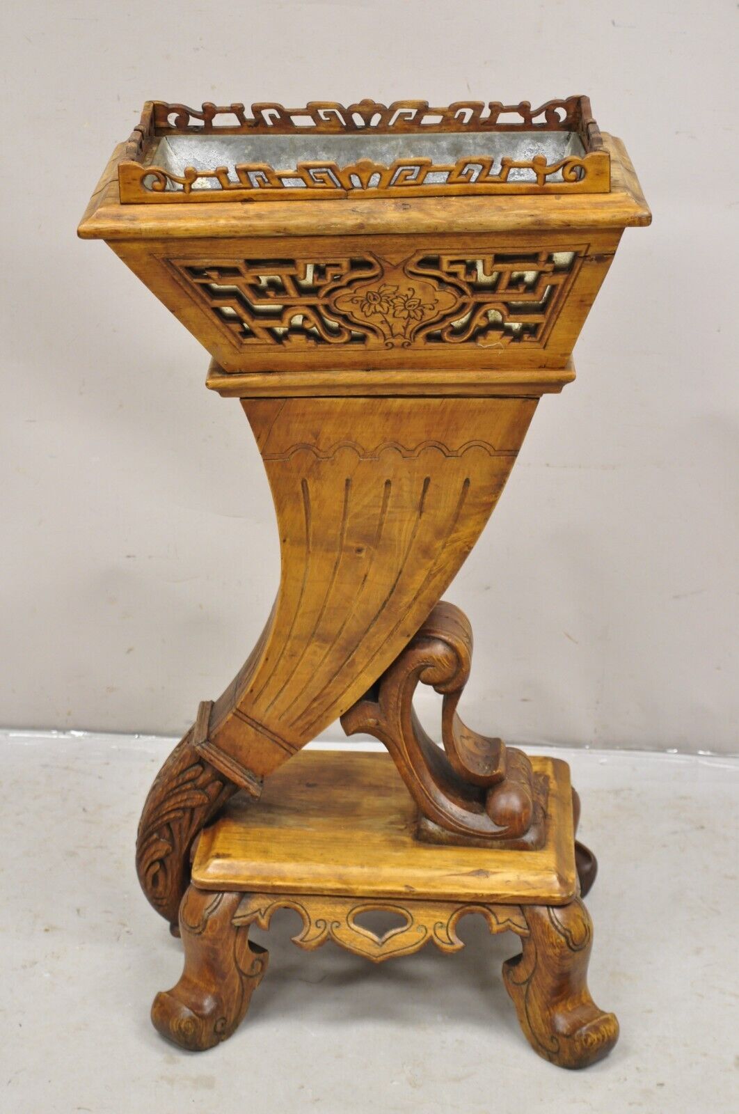 Vintage Carved Teak Wood Fretwork Figural Cornucopia Chinese Plant Stand Planter