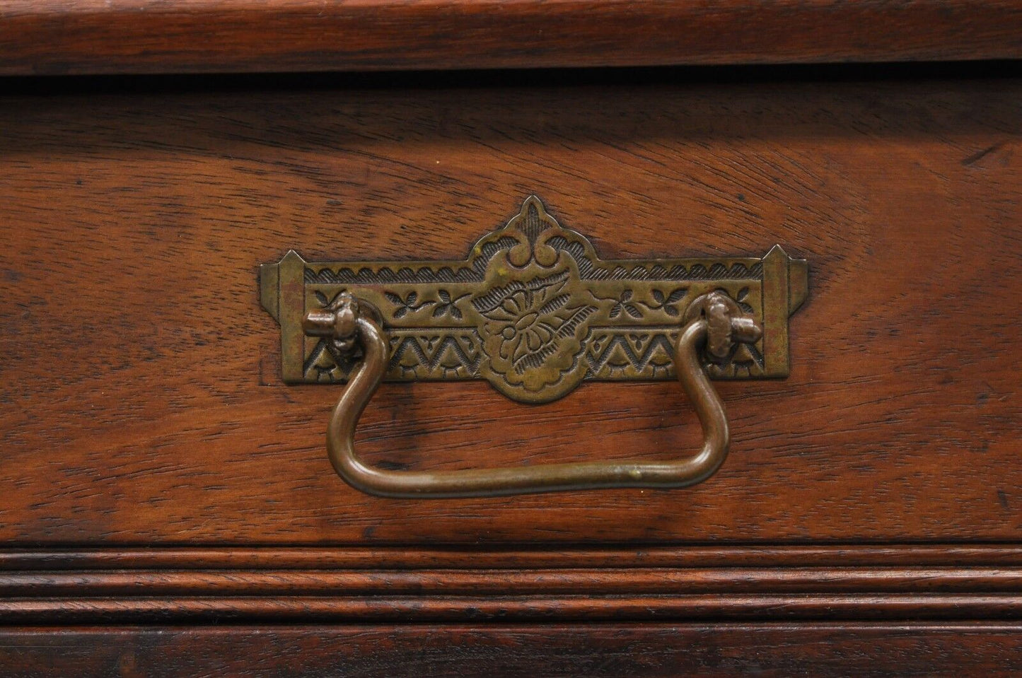 Antique Eastlake Victorian Turn Carved Spindle Leg Walnut Plant Stand Fern Table